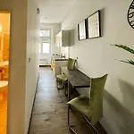 Apartment Savor *