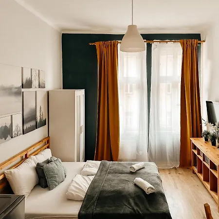 Apartment Savor *